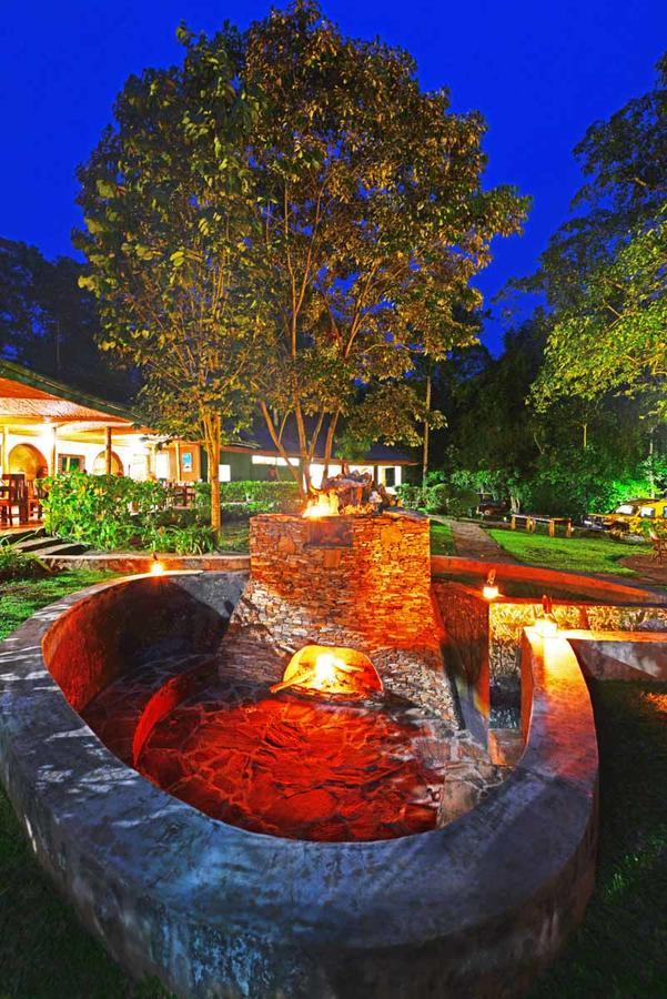 Primate Lodge Kibale Kampala Exterior foto